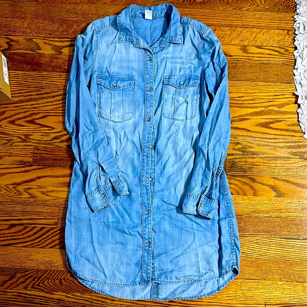 Long sleeve denim shirt